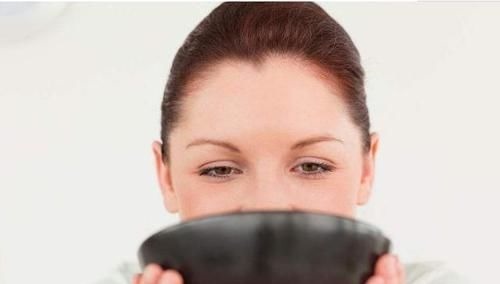 稳定血糖|糖尿病的“源头”已发现，不是甜食，而或许是天天都吃的“该物”