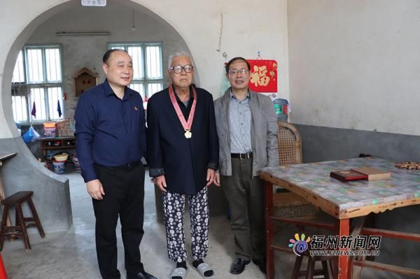 福州|福州为抗美援朝志愿军老战士代表颁发纪念章