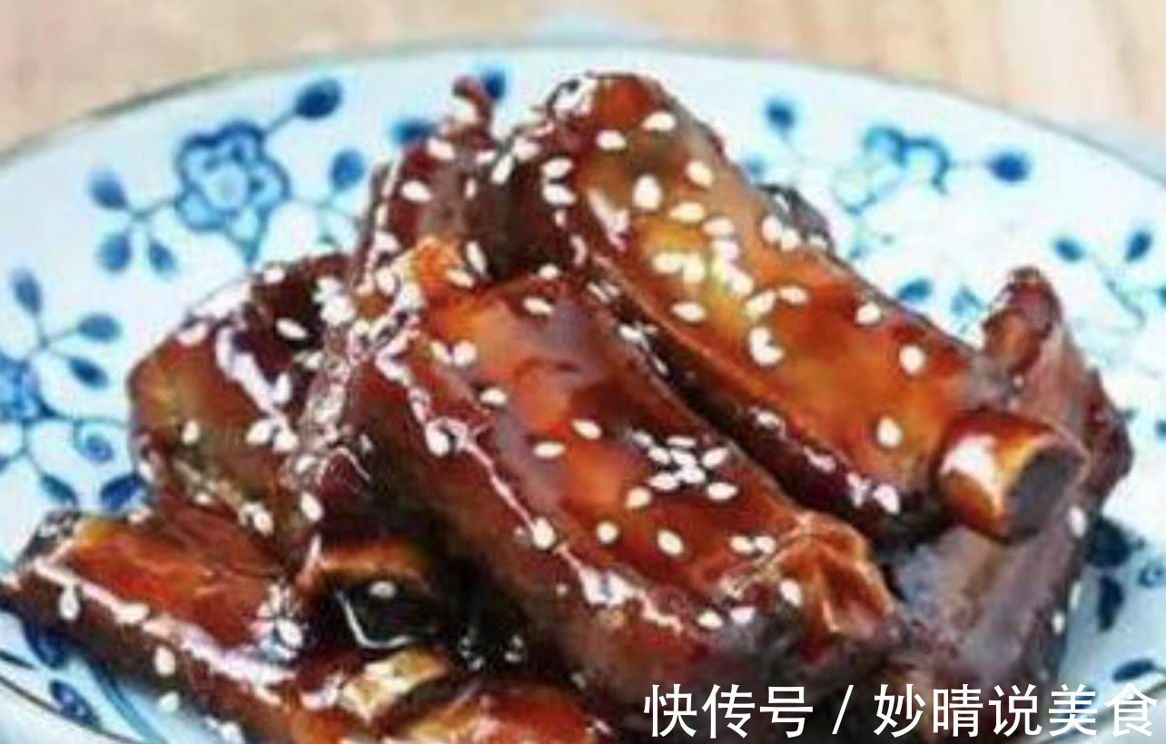 同事上门吃饭,媳妇一共做四道菜,没想到还把同事给吃激动了