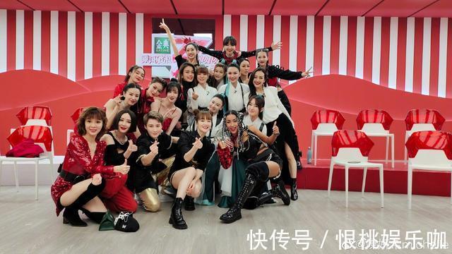 上周末综艺收视率出炉,《王牌6》跌下神坛,黑马综艺登顶夺冠