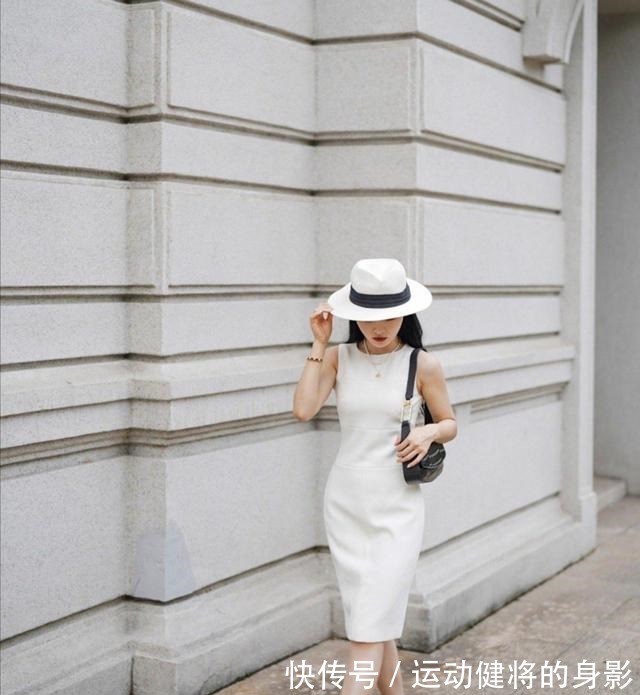 穿搭 上班族要美得高级,记住“连衣裙+尖头鞋”搭配公式,优雅又得体