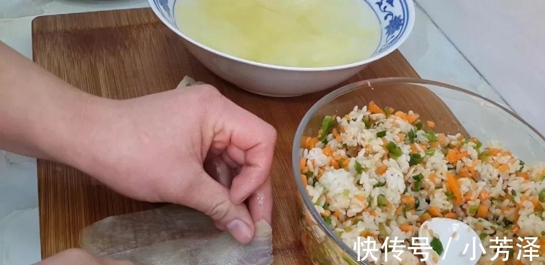 土豆又出新吃法, 教你简单一做, 比鸡蛋饼都好吃, 大人小孩都爱吃