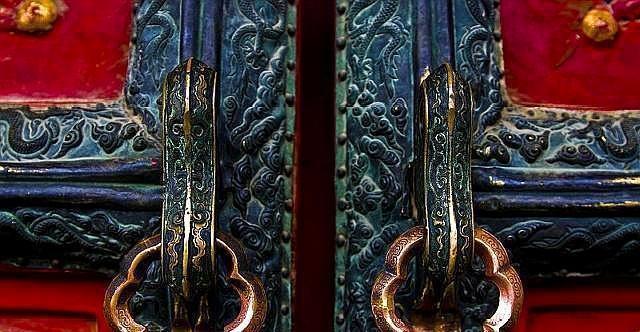 仕宦当作执|生子应生刘庄和刘苍,一个明君和一代贤王,这才是人生百年后……