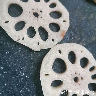 忙里偷个懒，轻松来一碗炸藕盒