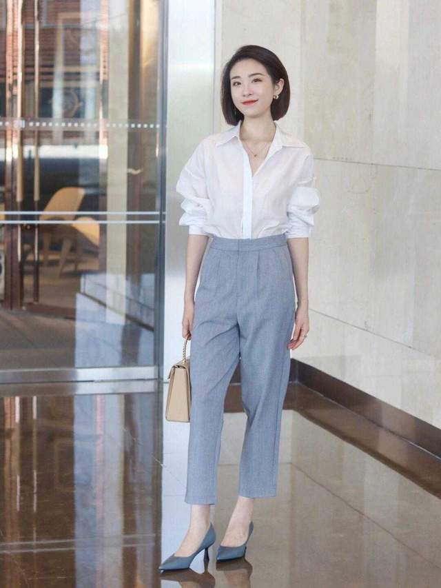小白|白色衬衫的“高级穿搭”,搭配西装裤干练精致,职场圈里yyds