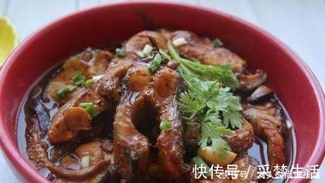 玄子|炖鱼时，别只会用醋去腥，教你一招好方法，炖好的鱼肉鲜美不腥