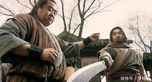 古代|古代宝剑如何做到削铁如泥专家睁开眼看看,削的那压根不是铁