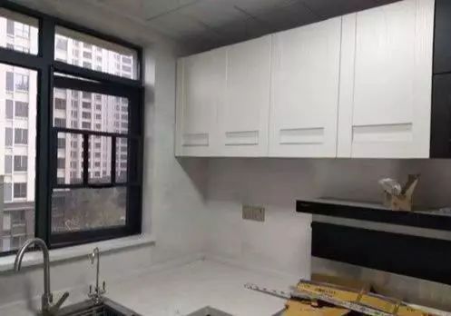 新家|朋友15万装修的新家,越看越耐看,亮点是卫生间半嵌入设计!