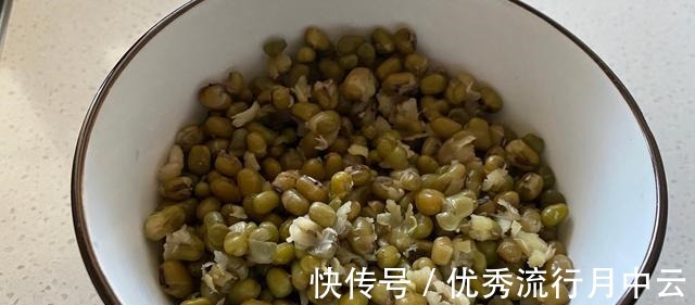 糯米粉|冬天最该吃的不是红薯,而是它,我早餐经常会吃,凉了也柔软!