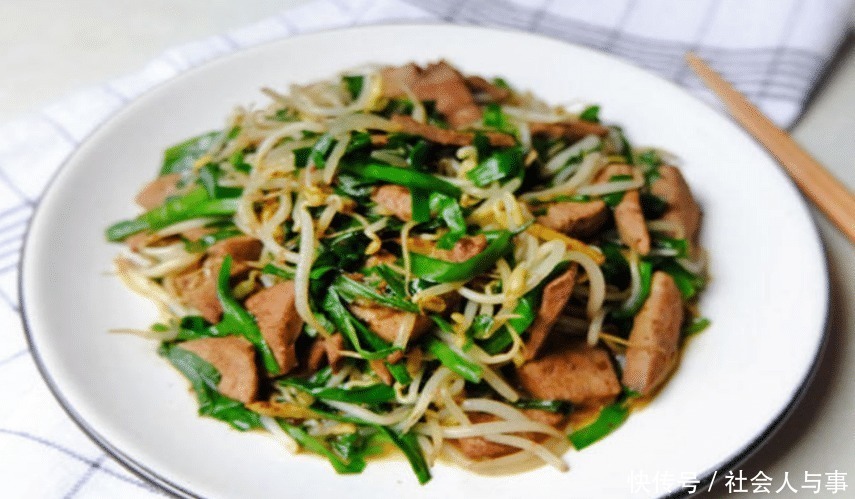 脸色|韭菜和它是绝配，隔三差五吃，视力好了，气血双补，脸色更红润