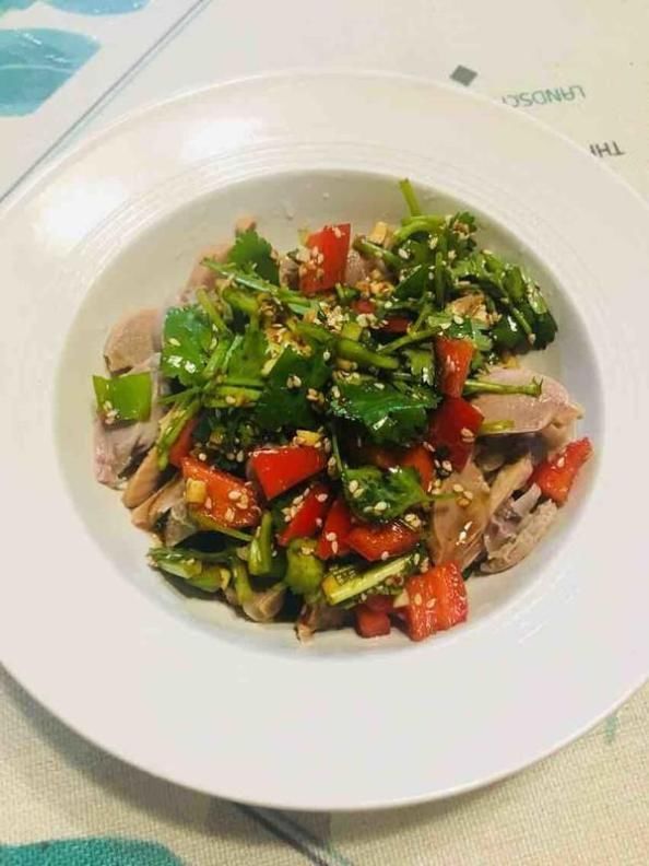 青椒与它绝配,被称“天然泻药”,口臭消失,可能大肚子也瘪了