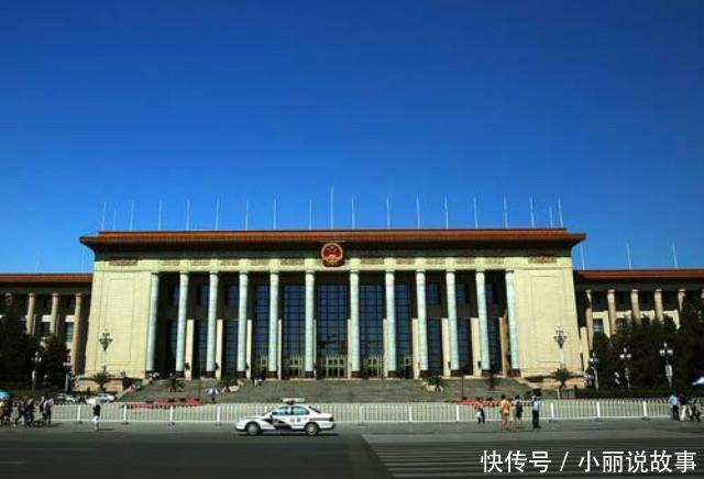 1958年修建人民大会堂,33位专家仅用5天就画出设计图