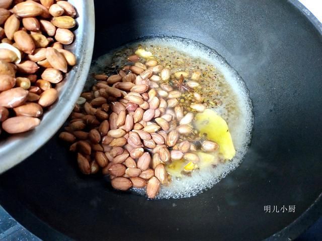 秋天,吃板栗核桃不如吃它,味香便宜,现在存一袋可以吃整年