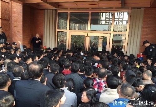 高层|买房时，买电梯房好还是楼梯房好？听听过来人怎么说！