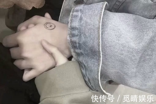 情头|假装不像情侣的“情头”:将纸墨铺展,画一段不期而遇的表白