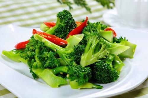 内科|小儿积食不能吃西蓝花?内科主任:若想远离积食,这3种食物少吃