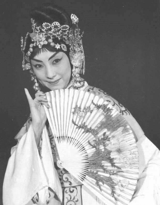 被戏迷亲切称为“小梅兰芳”的京剧表演艺术家杜近芳走了