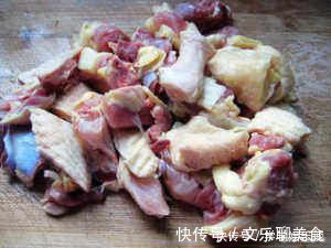 焯水|清炖鸡汤,直接焯水就错了难怪腥气不好喝,大厨这样做才对