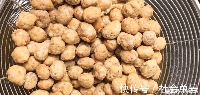 米淀粉|老厨师教你一招, 往花生米里打入2个鸡蛋, 做出来酥脆美味
