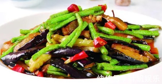 软化血管|冬季养生的女性不妨多吃瘦身菜,排毒减肥,软化血管抗皱防衰