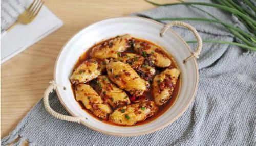 每次做此菜，筷子就没离开过，入味又解馋，好吃到停不下来