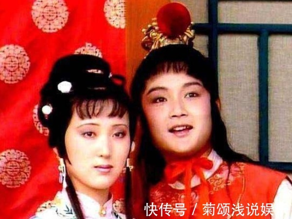 红楼梦！薛宝钗和林黛玉，谁的教养最好？两人的贴身丫头早就说明一切！