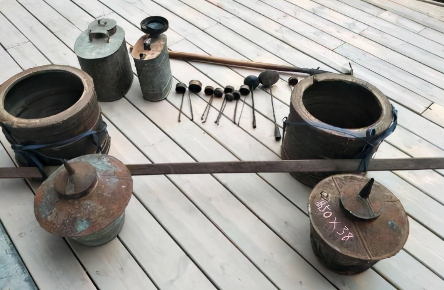 车牌号&广西农村有脚钻、耙钩和香油挑子,再不看一眼,它们就基本消失了