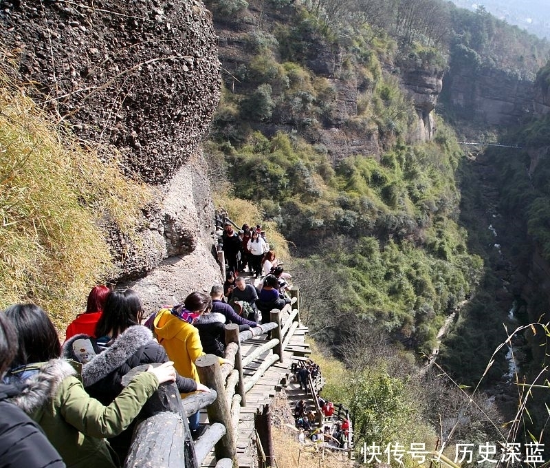 大熊猫|四川除了九寨沟，还有无数绝美景点等你挖宝！这些景点都绝了！