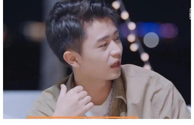 金紫怡|機智的戀愛：女1曬親密合照，網友送祝福，女3戀人身份公布遭網暴