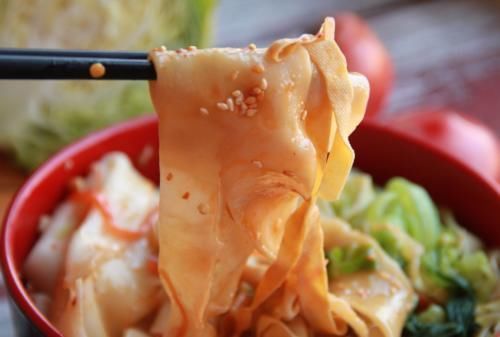 搅拌均匀|做油泼面时,只淋热油可不行,多加这一步,比面馆做的还好吃