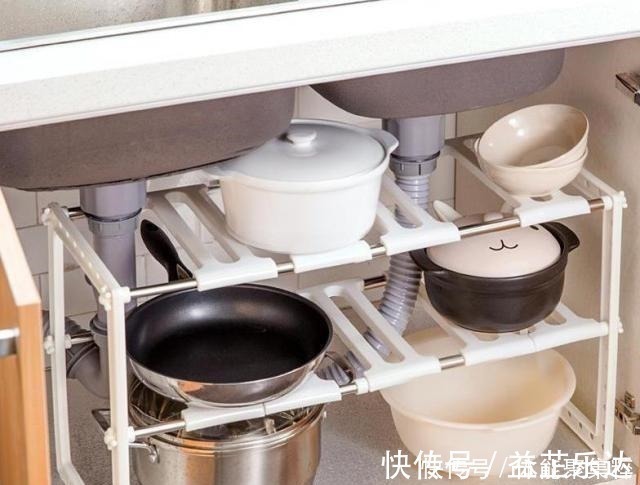 置物架|越来越多人习惯被子塞衣柜，太笨！瞧一瞧家政是怎么做的，妙极了！