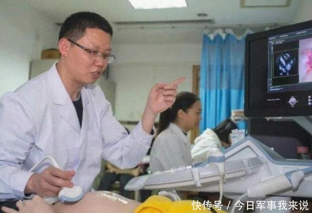 孩子|B超时胎儿“笑”得很灿烂,父母直夸宝宝可爱,医生:打掉孩子吧