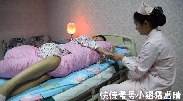 医生|国外孕妇都在用的“水中分娩”,真的适合中国产妇吗?看完秒懂