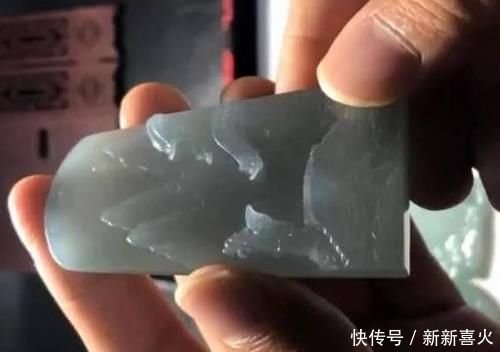 皮壳|花3万5买下一块原石,却连手镯都取不出,只能勉强做几块牌子