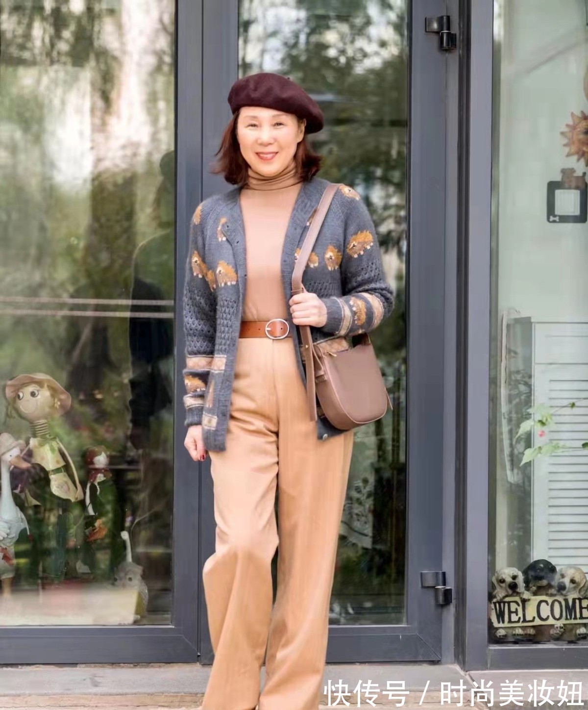 减龄|这位65岁奶奶真会打扮,“高级配色”穿搭好洋气,时髦又减龄