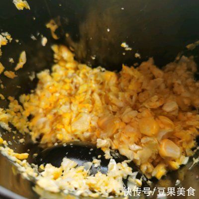 玉米汁|餐桌上最有人气的家常菜之玉米饼