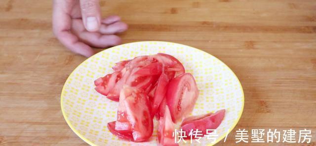 面条|白菜别再炒着吃了,这样简单一做,比吃肉还香,上桌瞬间就扫光
