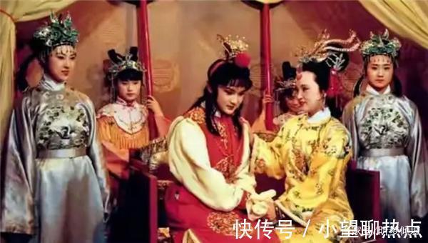 贾宝玉&红楼梦中,贾元春究竟发现了什么不为人知的秘密,而被皇帝赐死