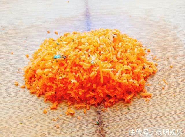 生煎包这样做,皮软馅大,又鲜又香,儿子一口气吃5个还不够