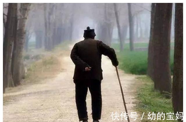 高志侠|癌症晚期到底该不该治?三甲院长为癌晚父亲办理出院,很值得借鉴