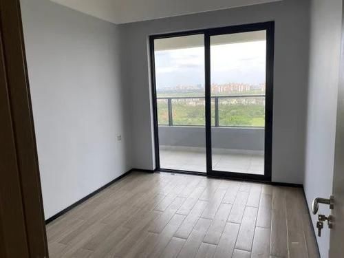 精装房|收房了,买的是精装房,家具家电还没进场,最喜欢大阳台了