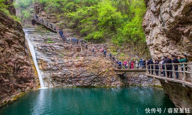 河南这条谷中谷高差近千米，5A级景区，中国最美的十大峡谷之一