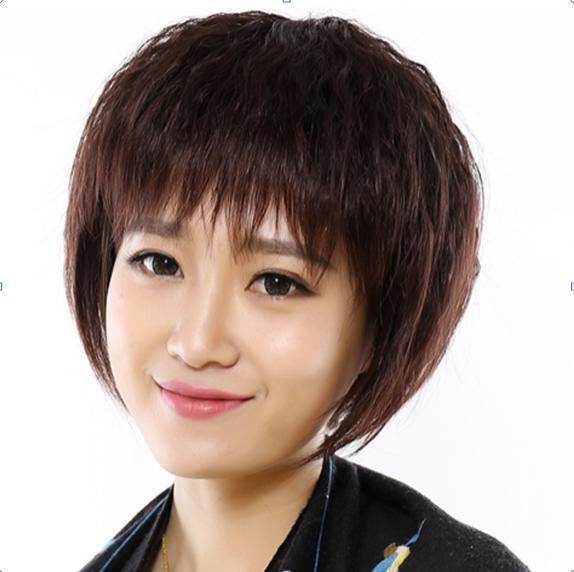 40岁以后女人别乱剪头,弄不好太老气,这8款发型让你年轻十岁