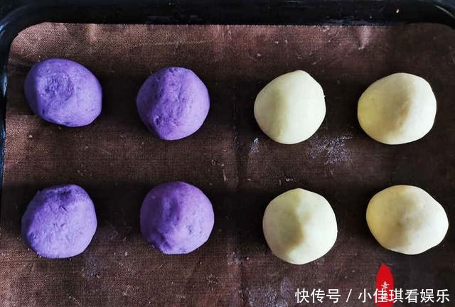 用薯泥制作甜品，过年的时候与家里的小孩一起动手，乐趣多多