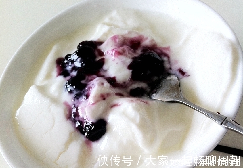 蓝莓|如果送你一把小勺子,下面的水果选一种拌酸奶,你不能放弃哪个?