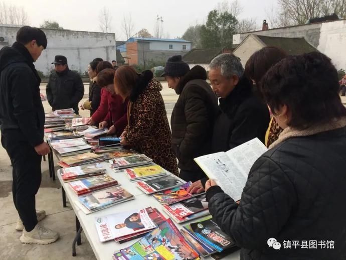  黑张村|镇平县送书下乡活动来到张林镇黑张村~