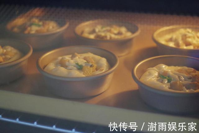 好吃到流泪的芥末鸡肉面包，吃完真通气，满嘴肉香味