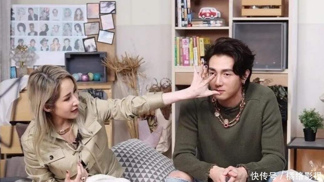 金晨|《女儿们的恋爱》开播,张继科表现令人不满,金晨为啥给他打60分