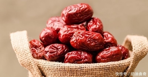 红枣|失眠先别着急吃药，5种食物具有安神促眠的作用