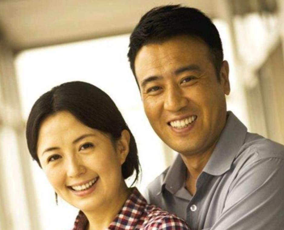 天降大任于斯人|他家中贫寒被长姐喂奶长大,8个哥姐供他读书,成名后回馈全家
